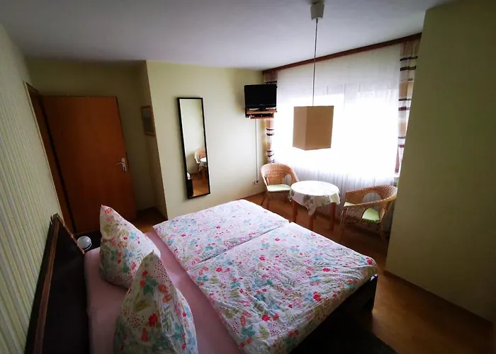 Casa de hóspedes Gaestehaus Andrea Blatt 3*